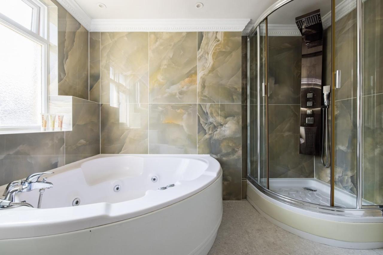 Ferienwohnung The Sussex Garden Retreat - Elegant 2BDR Flat London Exterior foto